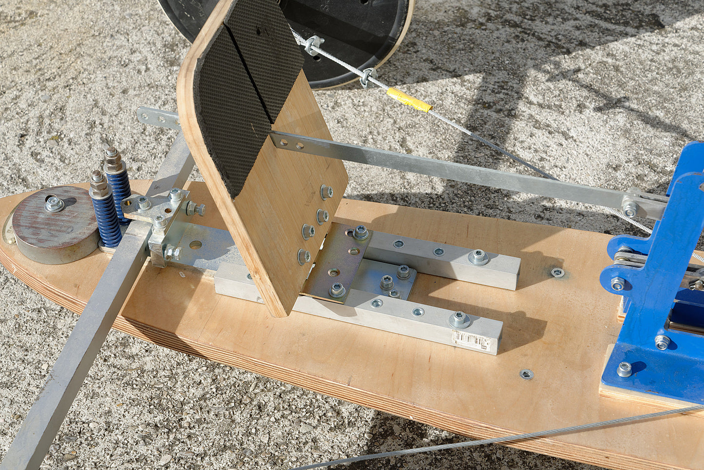 Premium Seifenkisten Bausatz Metall, speziell für Liegekisten, Detail Pedal