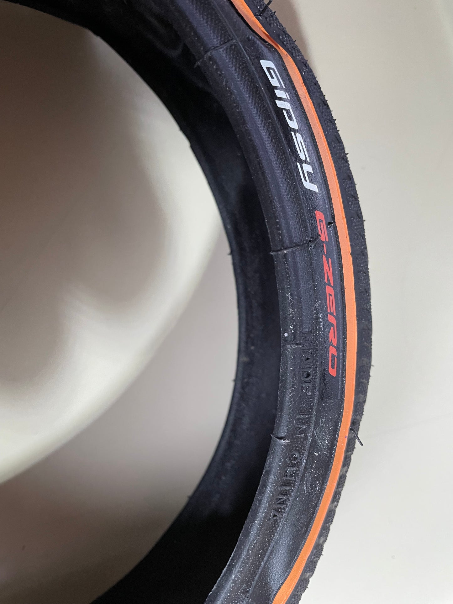 Reifen 12" für Seifenkistenfelgen (ETRTO 62-203 & 50-203 & 47-203mm)