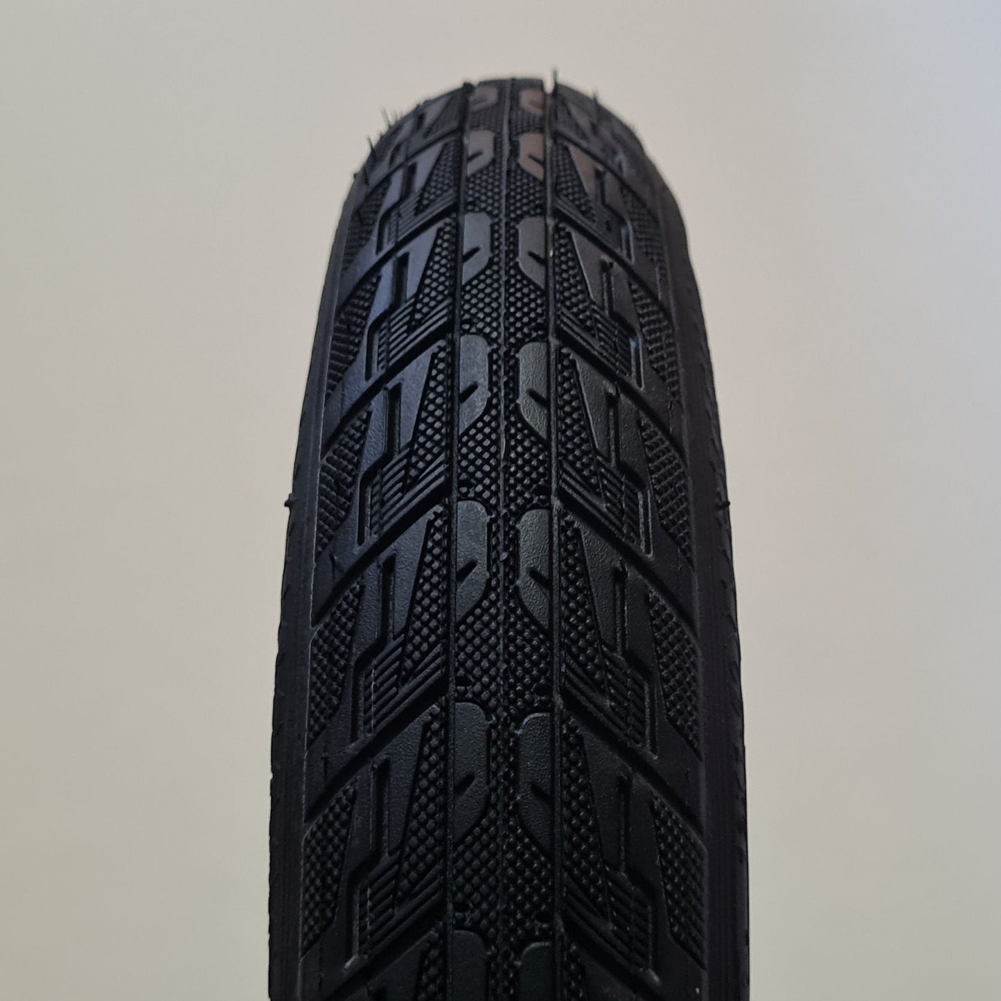 Reifen 12" für Seifenkistenfelgen (ETRTO 62-203 & 50-203 & 47-203mm)
