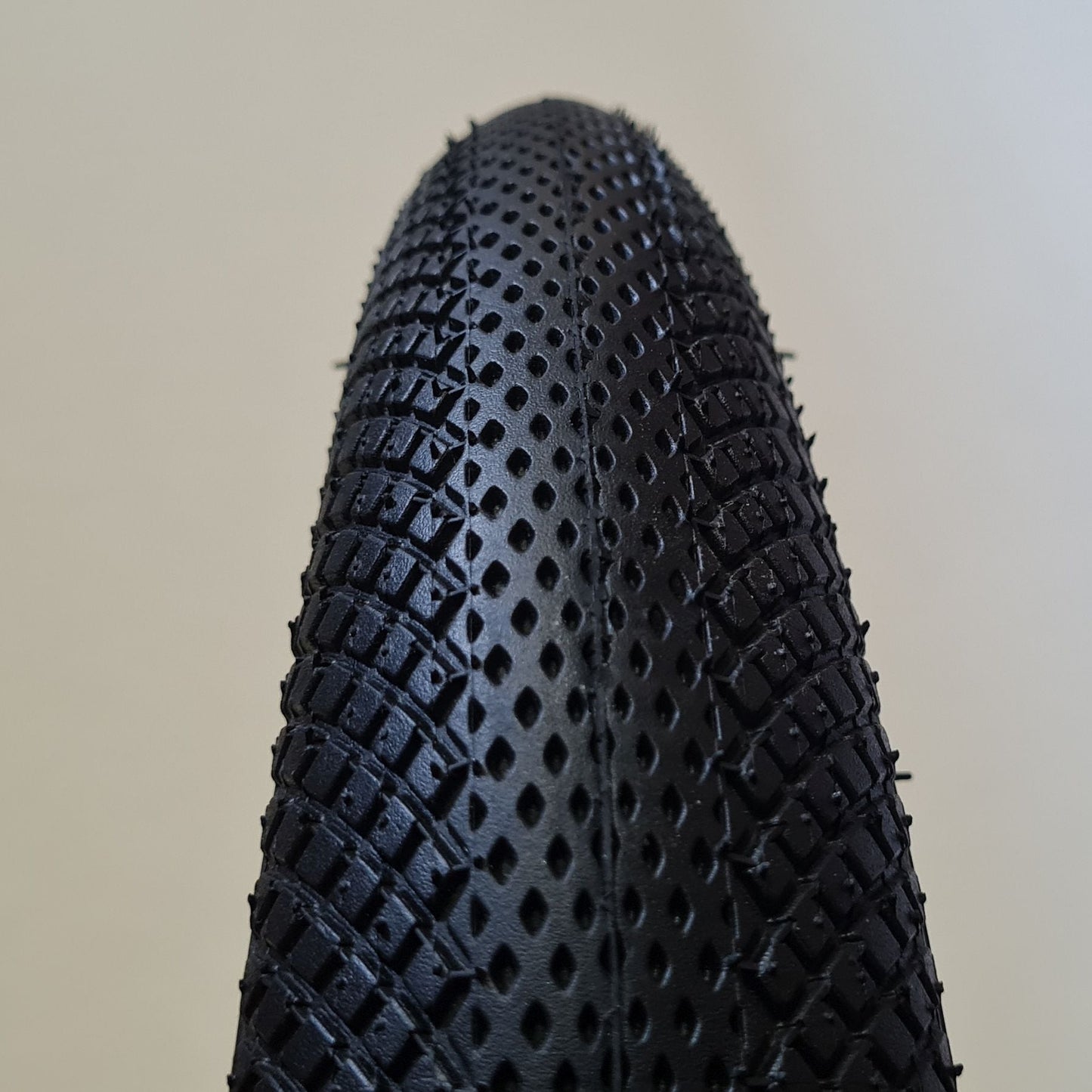 Reifen 12" für Seifenkistenfelgen (ETRTO 62-203 & 50-203 & 47-203mm)